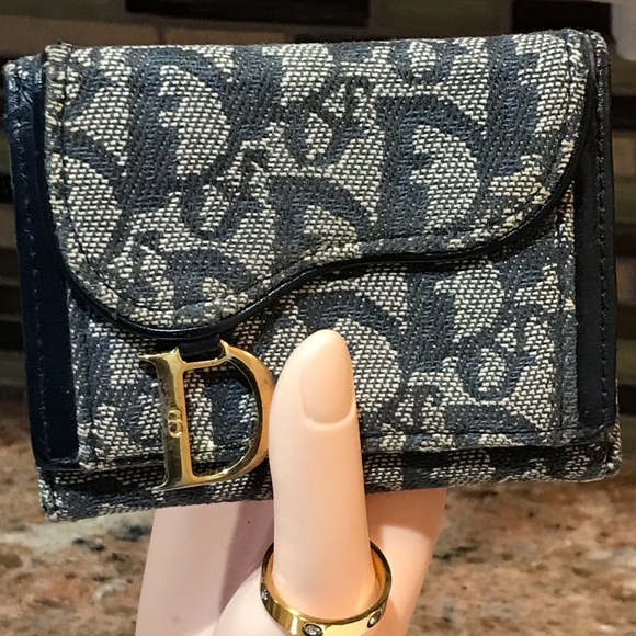 DIOR Signature Saddle Oblique Compact Trifold Wallet ๐โค๏ธโ๐ฅ๐ฅ - Picture 12 of 17